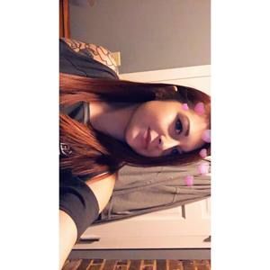 Meet your Posher, Olivia